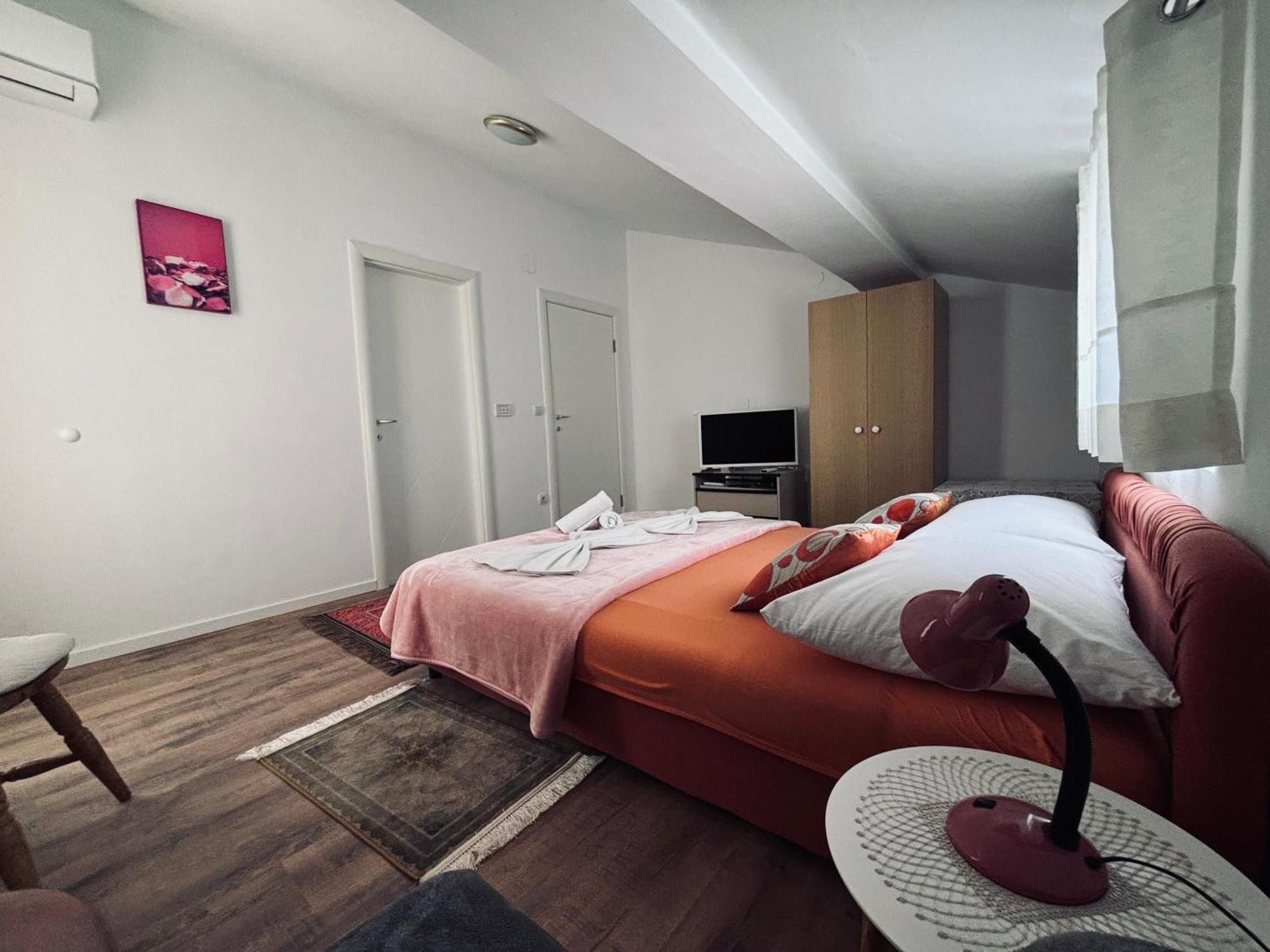 Rooms & App Minka Jadranovo Luaran gambar