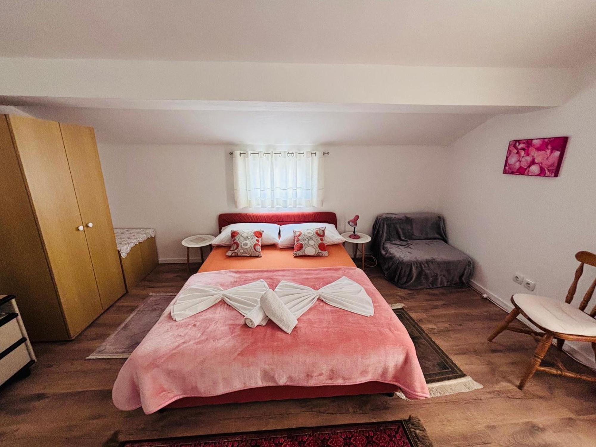 Rooms & App Minka Jadranovo Luaran gambar