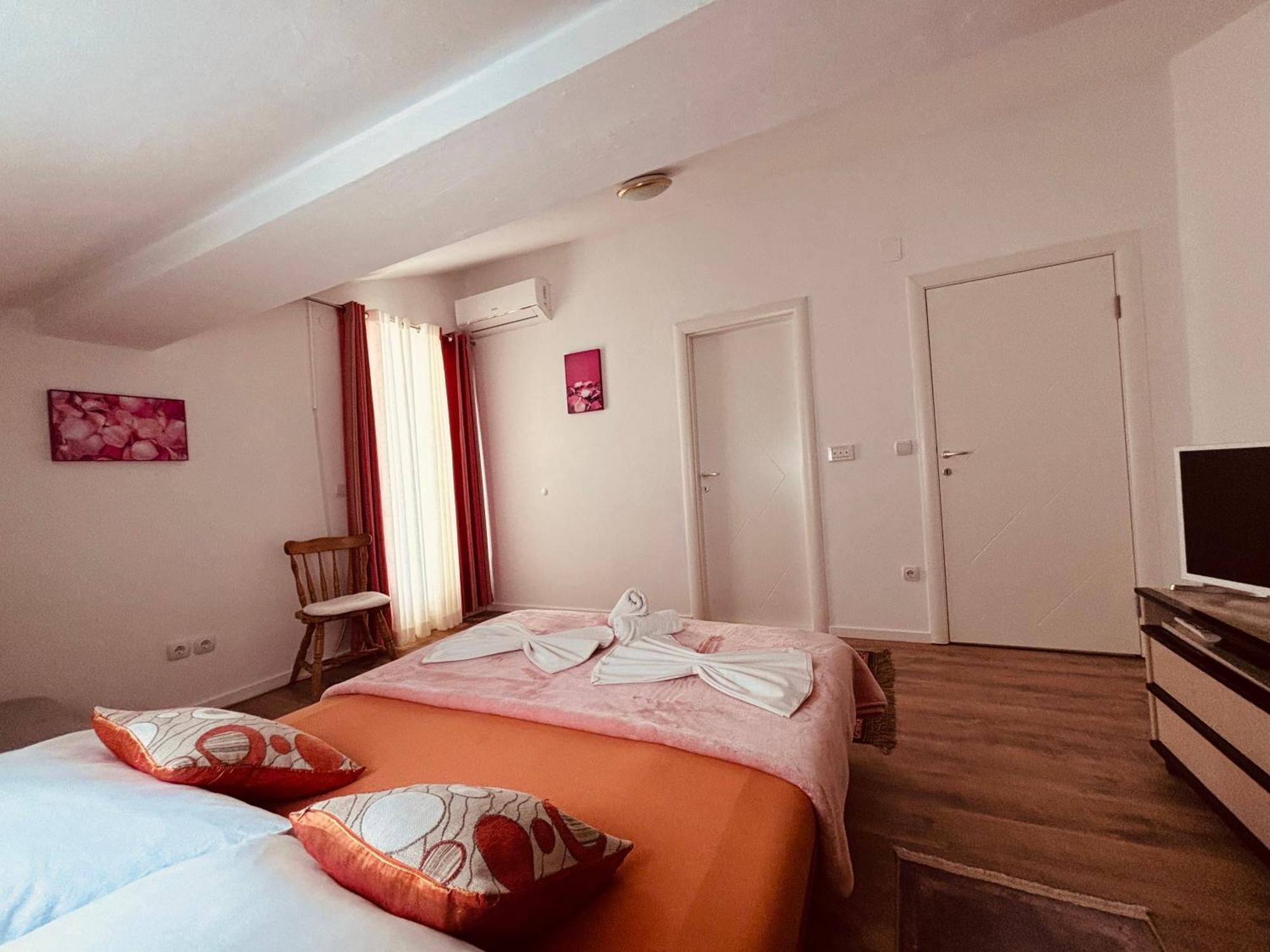 Rooms & App Minka Jadranovo Luaran gambar